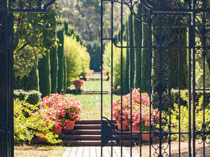 Celebrating the economic impact of Historic Houses