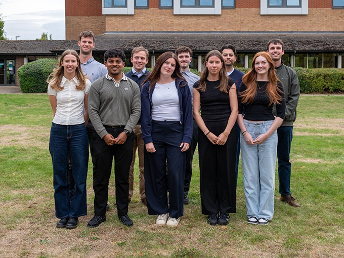 Saffery welcomes 12 new Bristol trainees