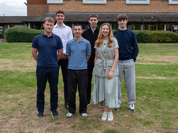 Saffery welcomes eight new Edinburgh trainees
