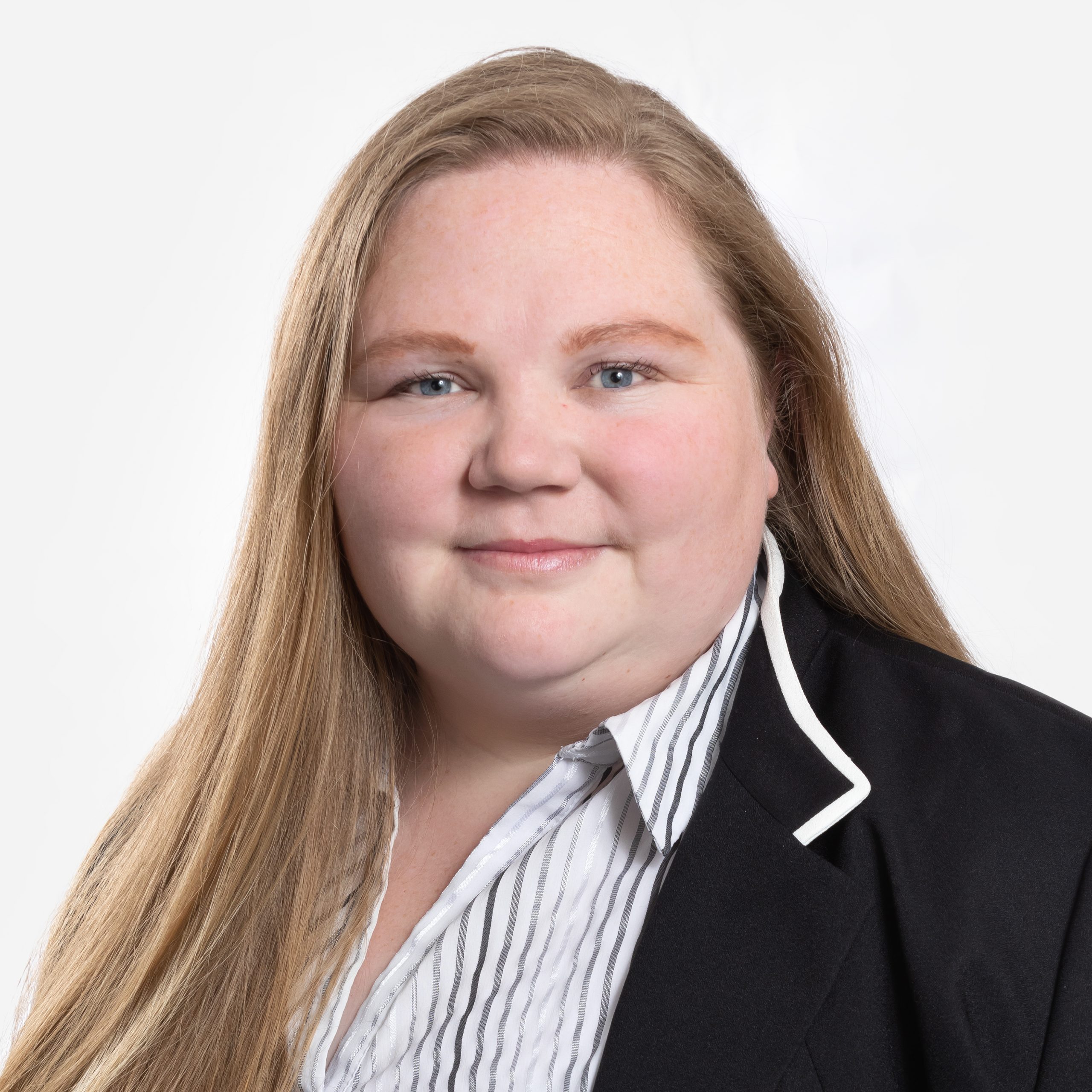 Claire Bufton welcomed as Senior Finance Manager in Guernsey